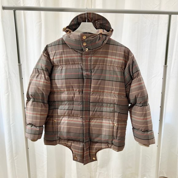 Burberry London England Check Down Filled Nylon Puffer Jacket. - Picture 1 of 15